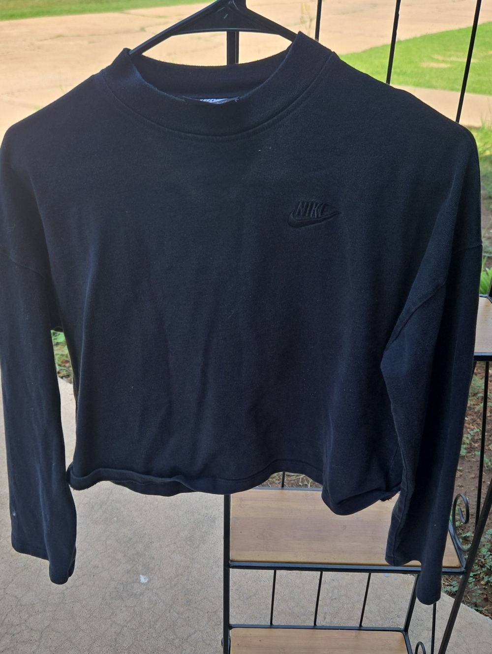 Nike Black Cropped Crewneck Sweatshirt with Embroidered Swoosh